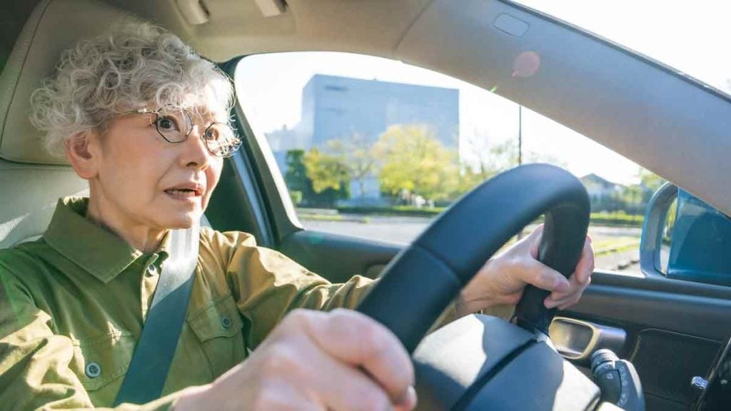 Conduite des seniors ce pays européen interdit certains véhicules aux plus de 68 ans