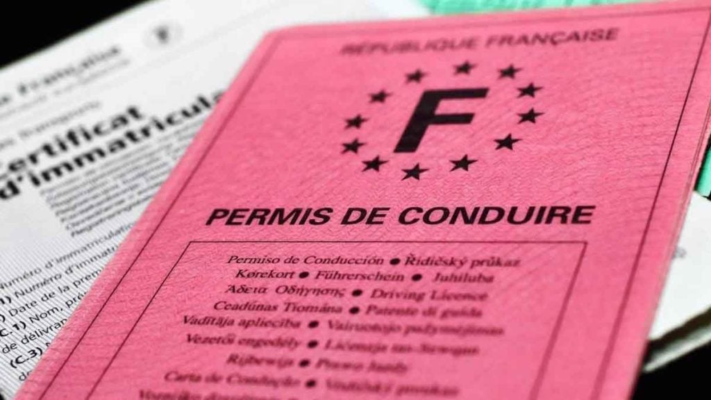 Fin du permis de conduire à vie  renouvellement obligatoire tous les 15 ans