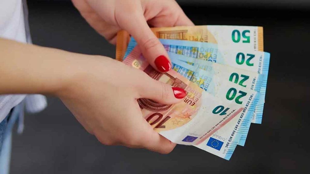 Paiement en liquide limité voici les nouveaux plafonds bientôt en vigueur dans toute l’Europe
