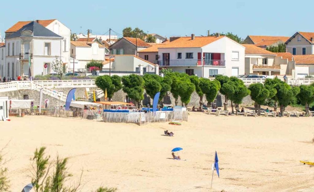 Retraite en France  cette ville de la côte atlantique attire de plus en plus de retraités