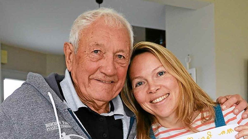 Sahara  à 86 ans, un grand-père réalise son rêve grâce à sa petite-fille