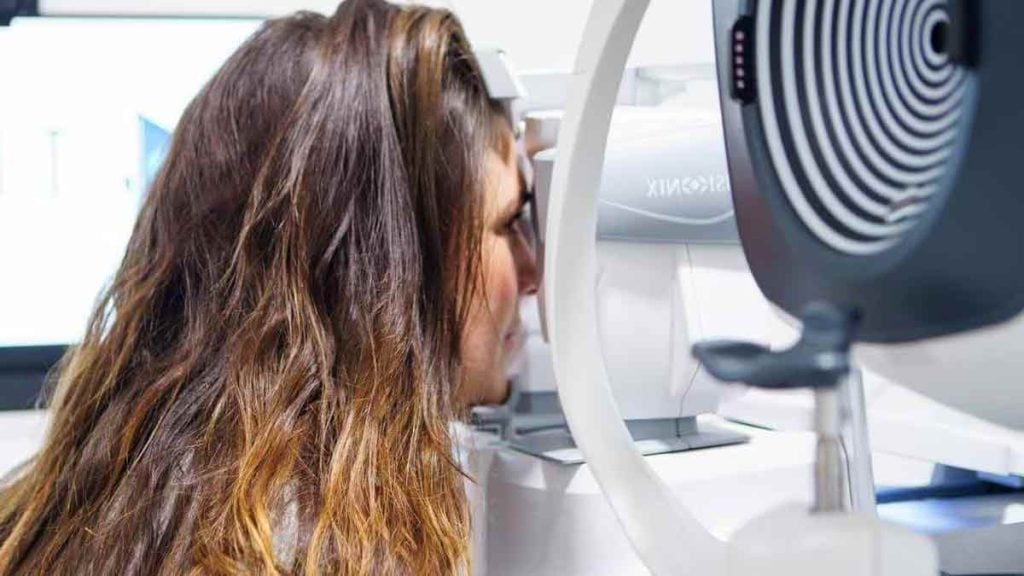 Un ophtalmologiste parisien suspendu six mois pour avoir délivré des ordonnances sans ausculter ses patients